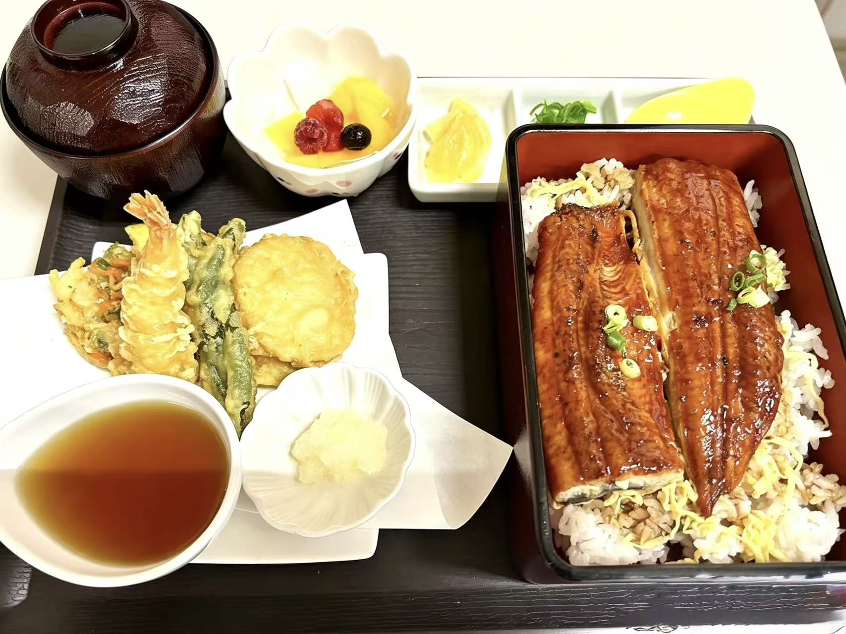Tempura eel set meal
